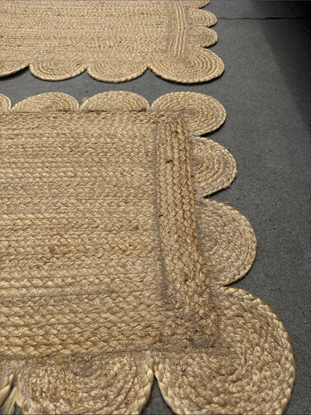 Natural Jute Scalloped Edge Rug Set - 2 Pieces